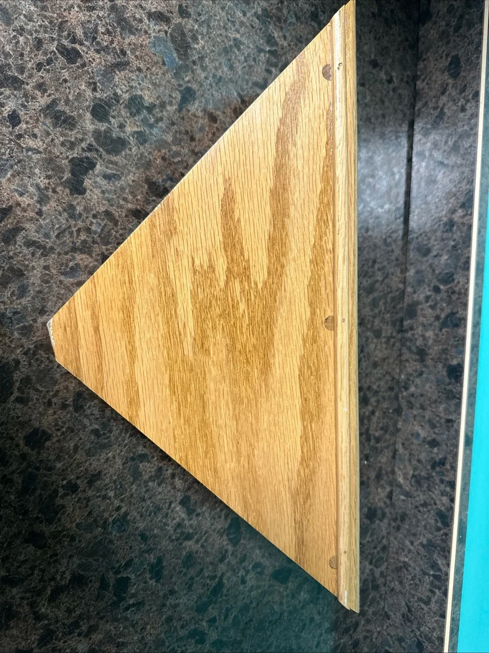 Set of 2 Classic Heart Cutout Wooden Corner Wall Shelves in Natural Oak